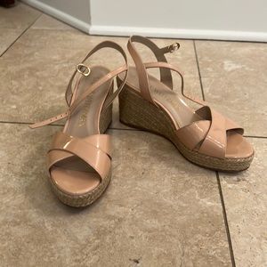 This are beautiful heels they were barely worn